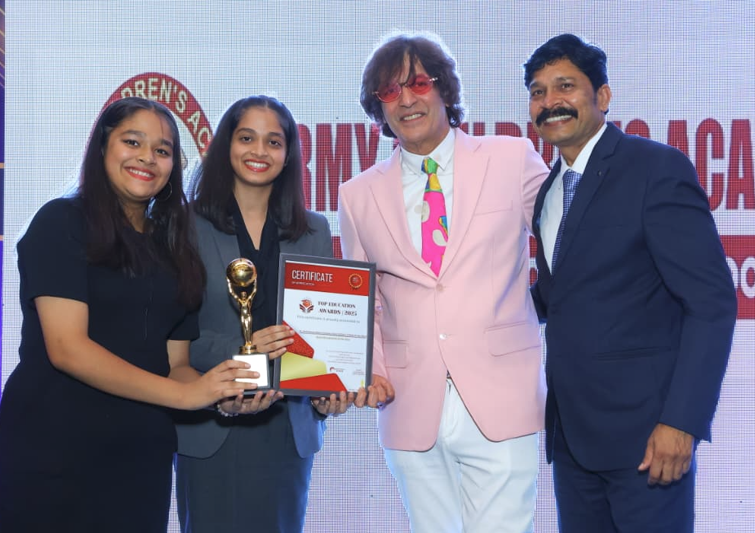 TOP ICON AWARD 2025